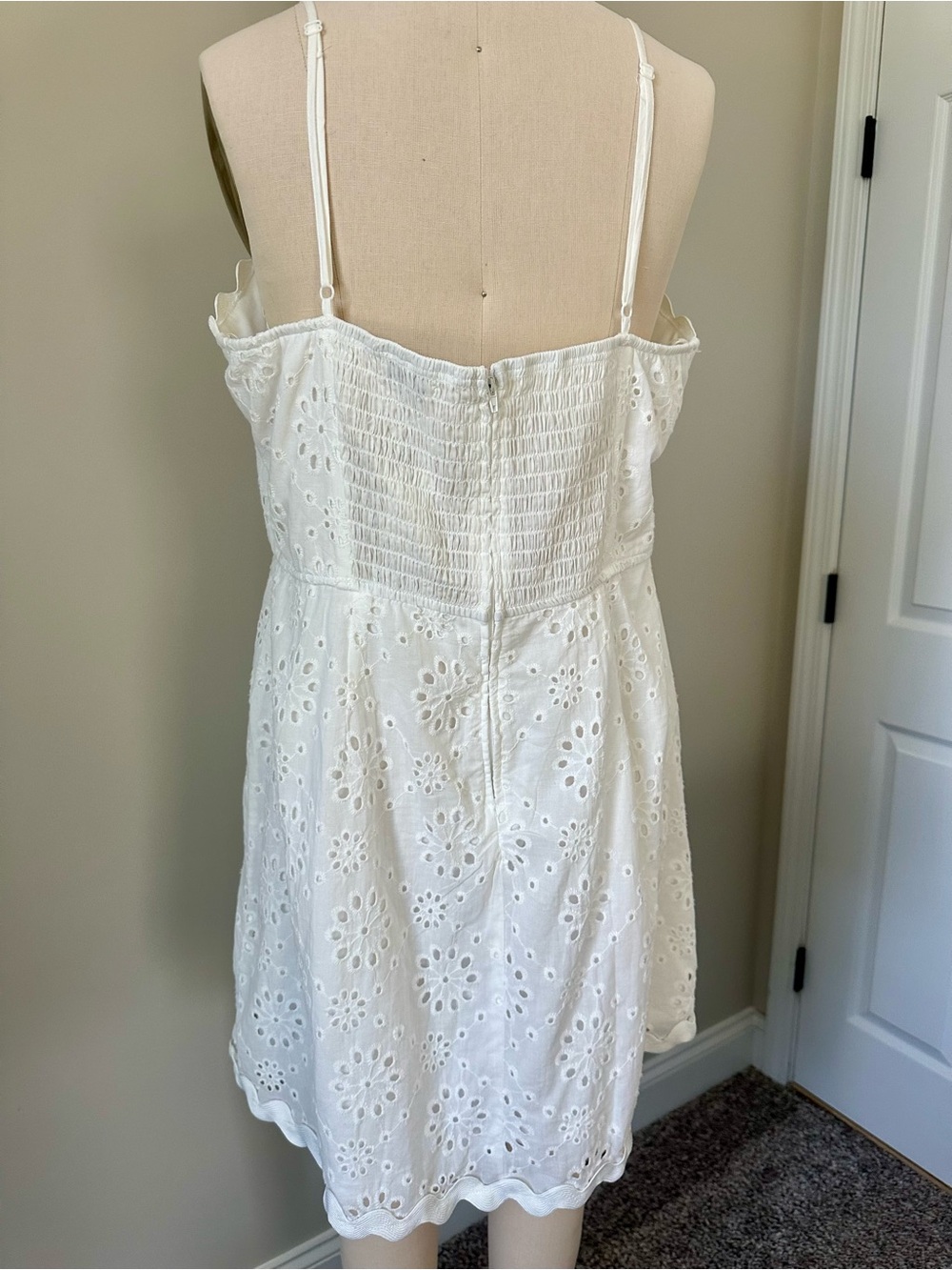 NWT Francesca's Collections Roxanne Ric Rac Eyelet Mini Dress - Picture 6 of 11